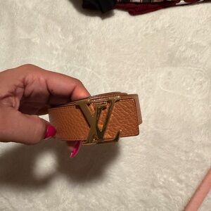 Louis Vuitton Tan Leather Belt Reversible to Black